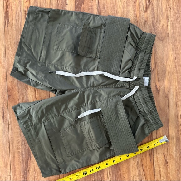 EPTM | The Perfect Example - Cargo Shorts - Picture 1 of 8